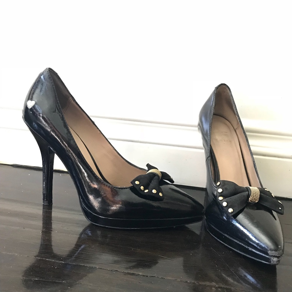 Moschino Black Bow Patent Leather Heels